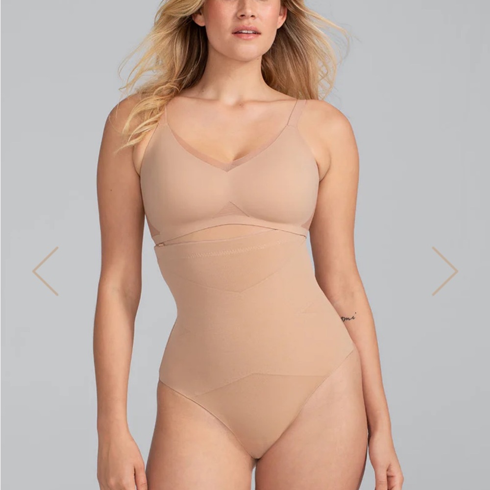 HoneyLove Superpower Thong
